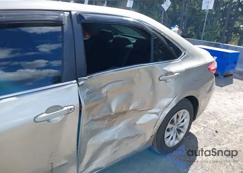 2015 Toyota Camry Le из США, поврежденный, VIN 4T4BF1FK2FR470572